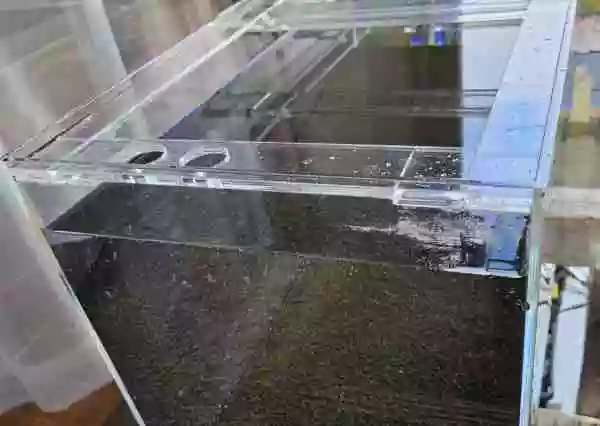 【アクリル水槽】メダカ用に、屋外設置しました