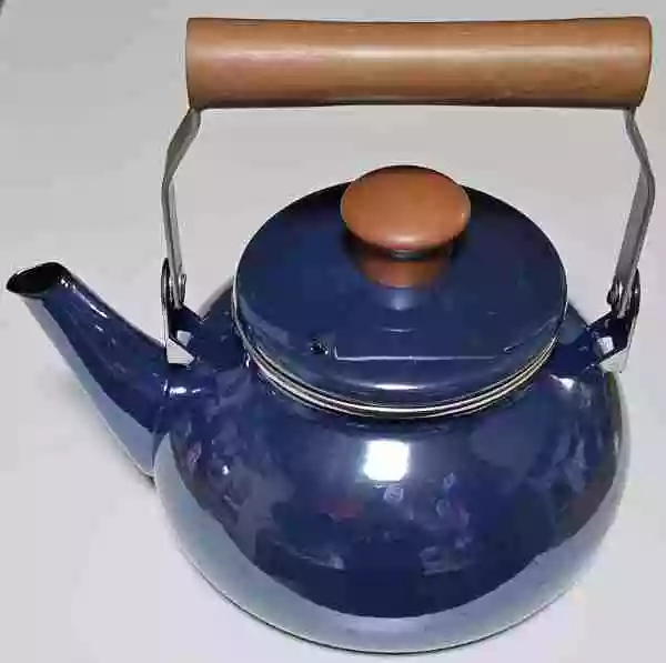 【ホーローケトル】購入しました。美しさに満足